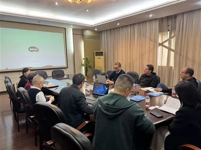 It-Tim tal-Idrawliċi tal-Vista Żar il-Kumpanija Tagħna Għal Spezzjoni U Skambju, u Esplora Opport...